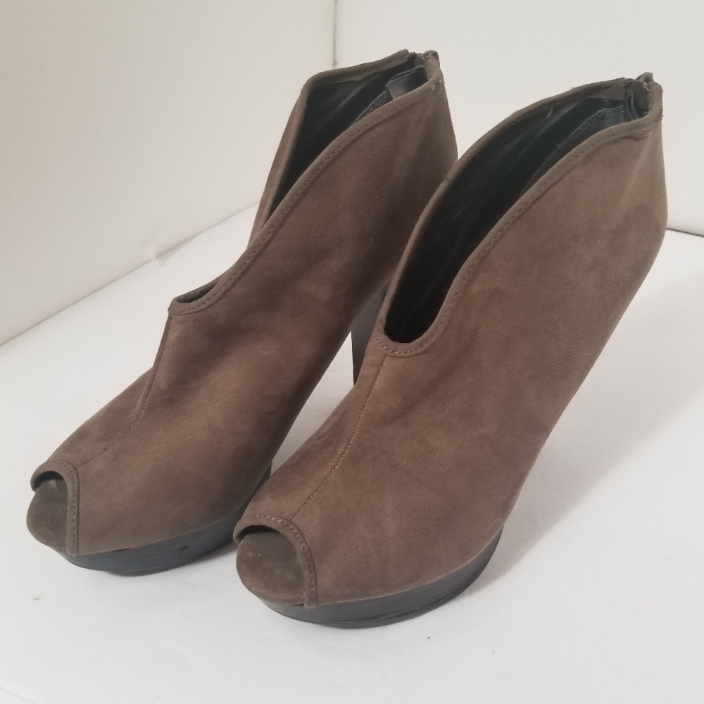 Carlos Santana peep Toe heeled platform